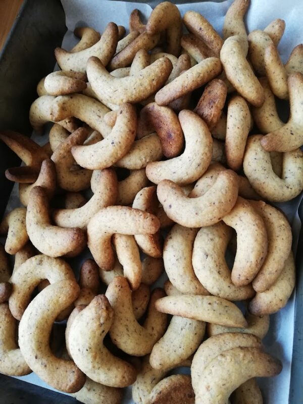 Hazelnut crescent cookies Ana In the Kitchen cooking, backing