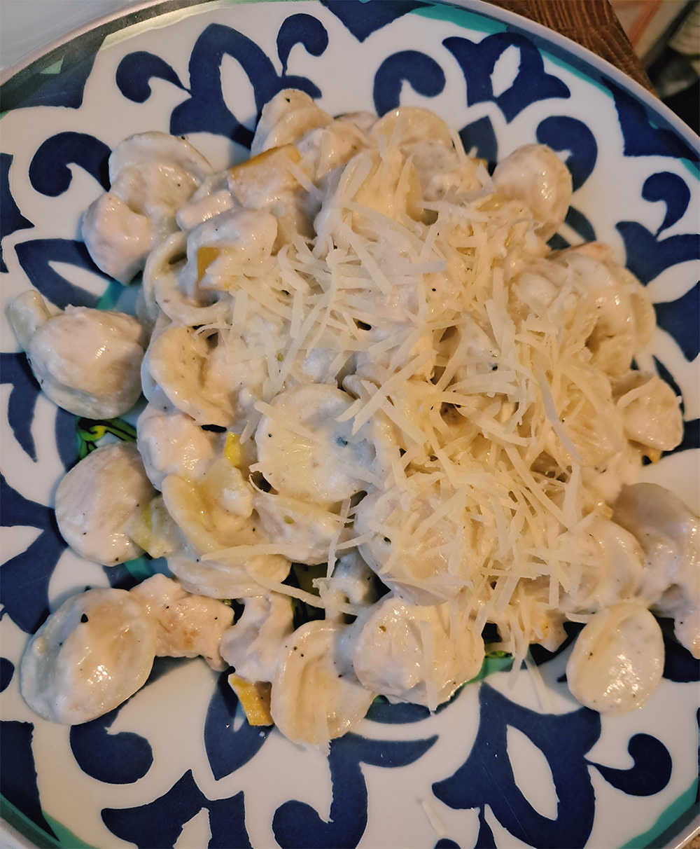 makaron z cukinia i kurczakiem